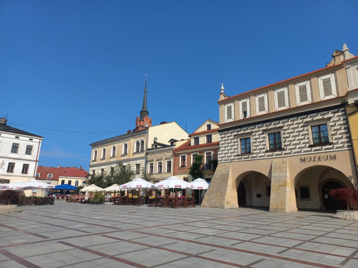 Apartamenty Na Rynku Tarnau Exterior foto